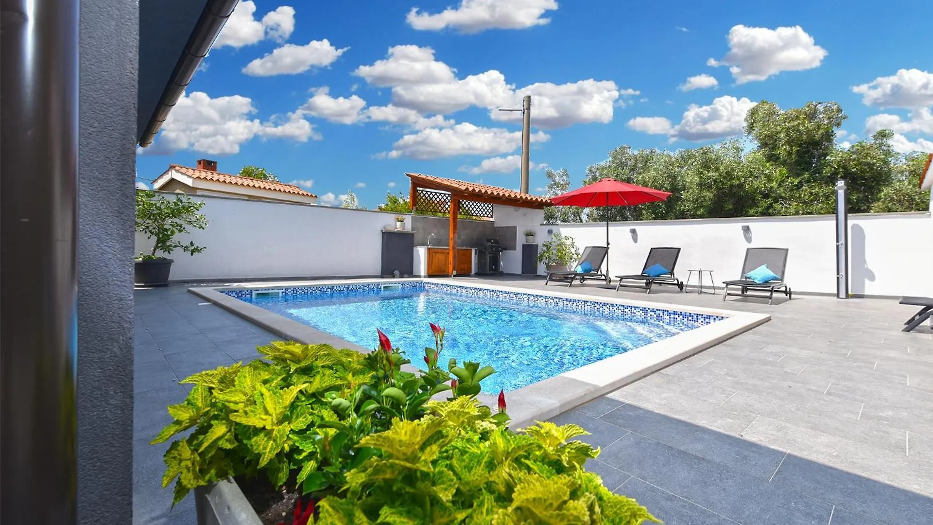 Casa vacanze Villa House Galizana 2186