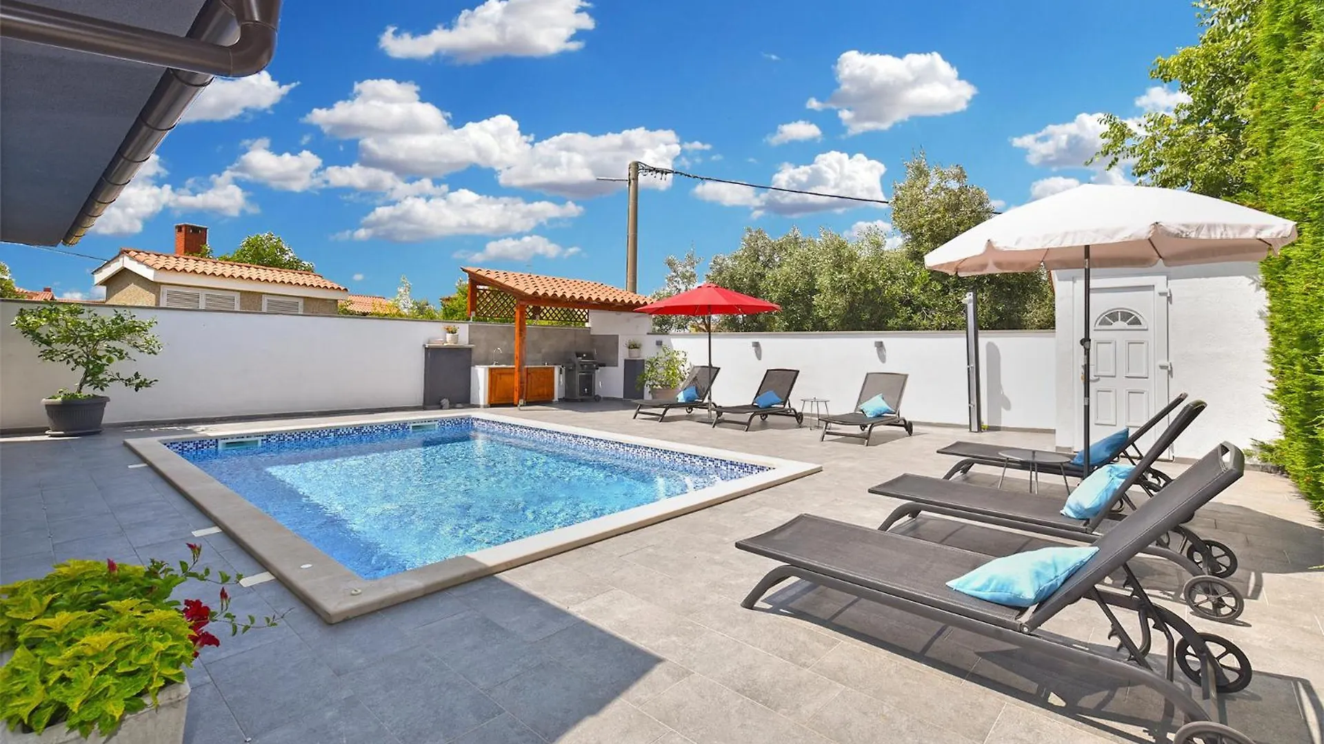 Villa House Galizana 2186