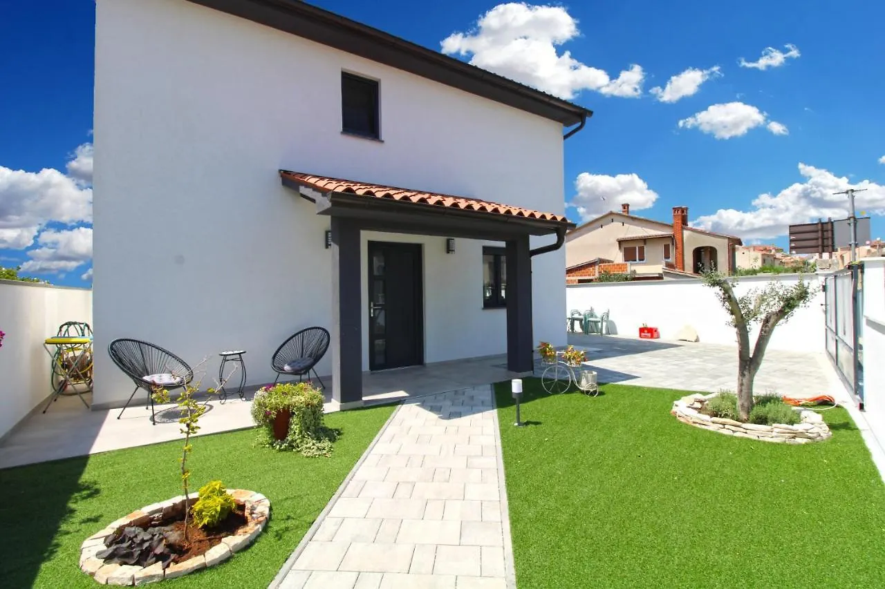 House Galizana 2186 Villa