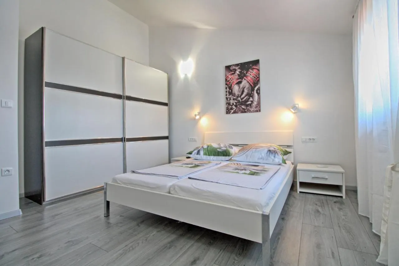 House Galizana 2186 Villa 0*,