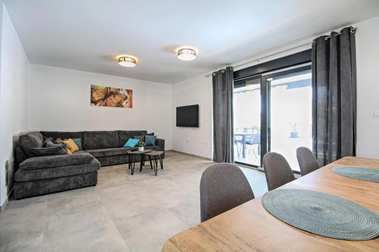 House Galizana 2186 Villa 0*,  Croatia