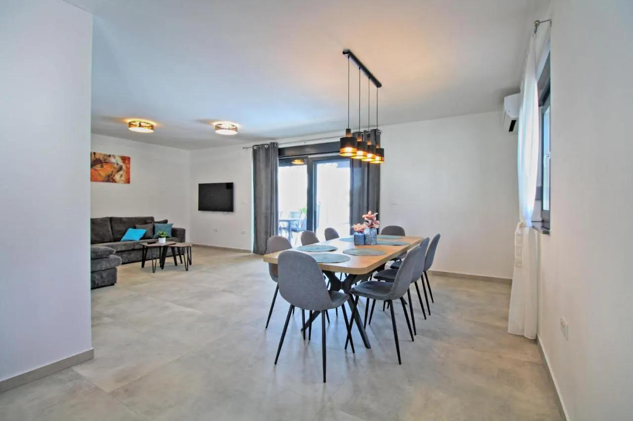 House Galizana 2186 Villa 0*,  Croatia